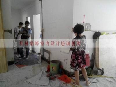 文章附图